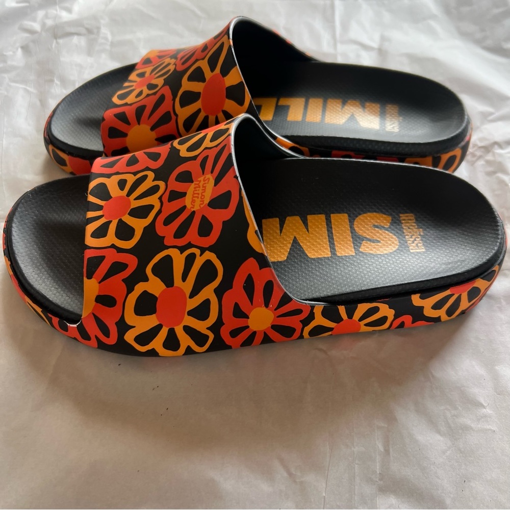 MELISSA + SIMON MILLER Woman’s Vegan Scented Slides